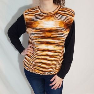 Beautiful sleeves knit sweater vest!!